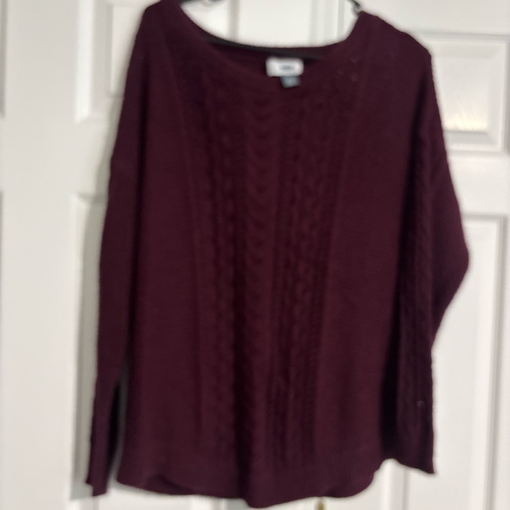 Old Navy Women's Deep Burgundy Sweater